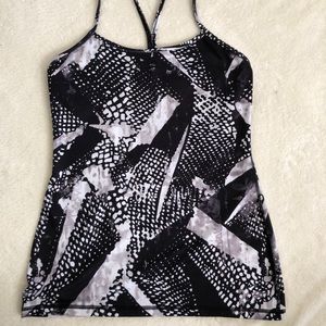 LuLuLemon Athletics top